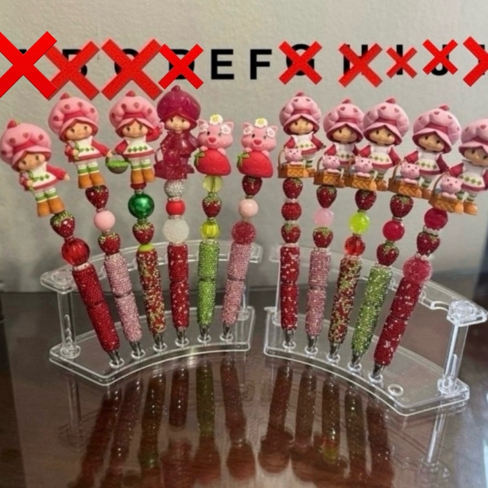🌺 Strawberry Shortcake Beadable Pens